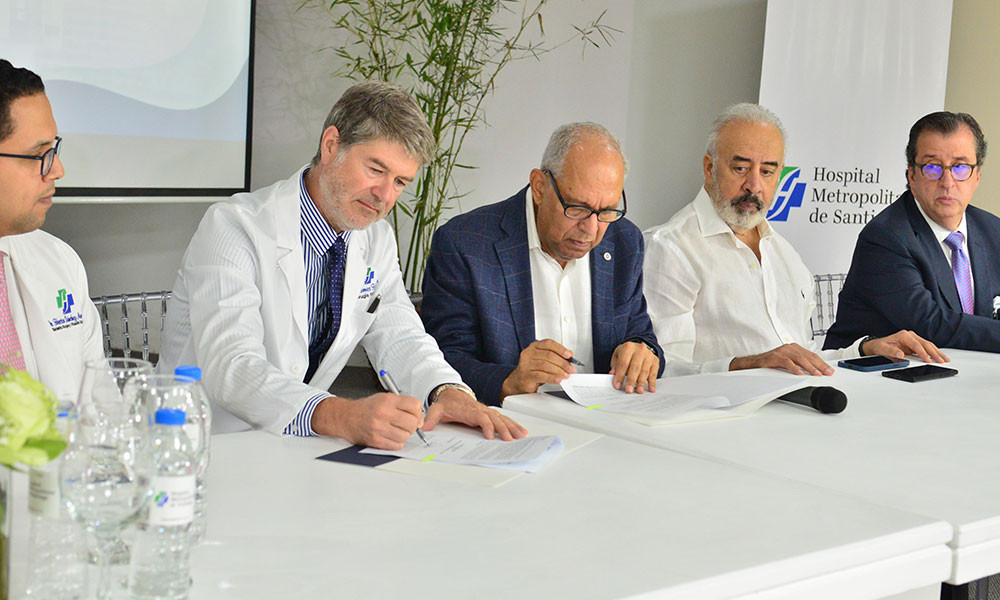 Firma de acuerdo hospital homs 3